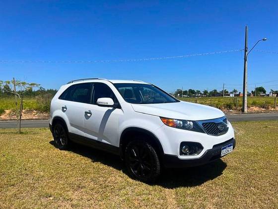 KIA SORENTO 2.4 EX2 4X2 16V GASOLINA 4P AUTOMÁTICO